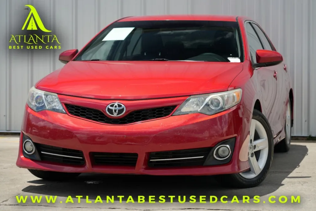 2014 Toyota Camry SE photo 1
