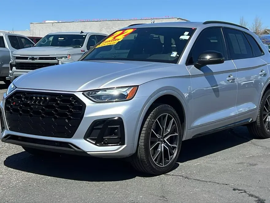 2022 Audi SQ5 Premium Plus photo 1