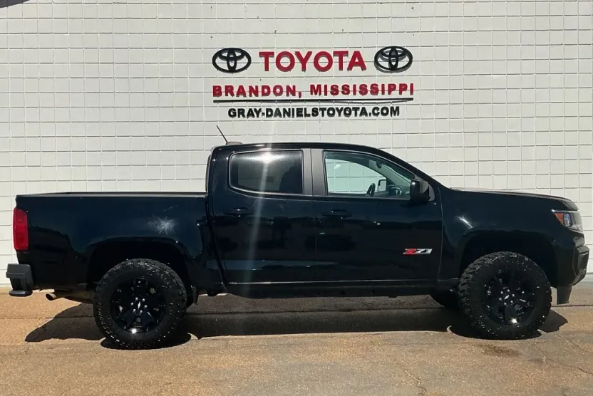 2022 Chevrolet Colorado Z71 photo 1