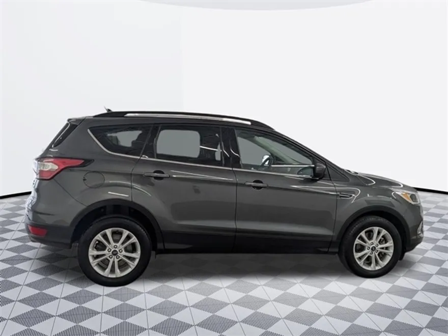 2018 Ford Escape SE photo 1