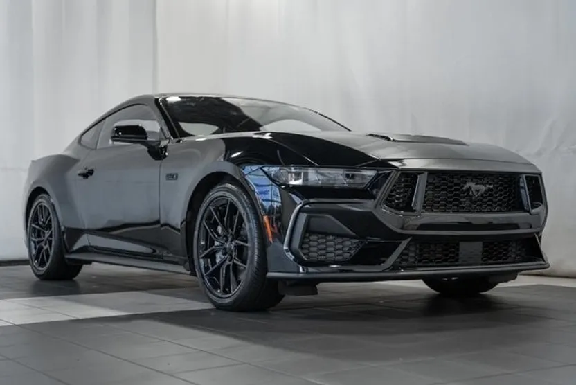 2025 Ford Mustang GT Premium photo 1