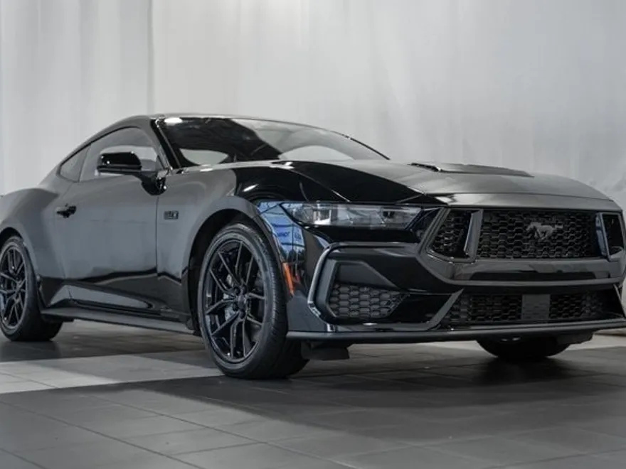 2025 Ford Mustang GT Premium photo 1