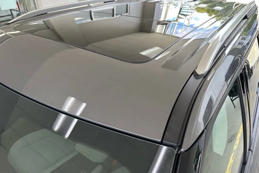 2025 Ford Explorer Platinum photo 1