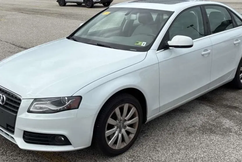 2012 Audi A4 Quattro 2.0T Premium photo 1