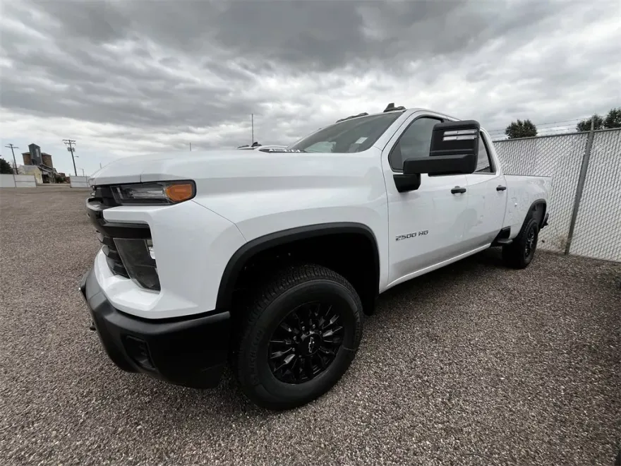 2025 Chevrolet Silverado 2500HD photo 1