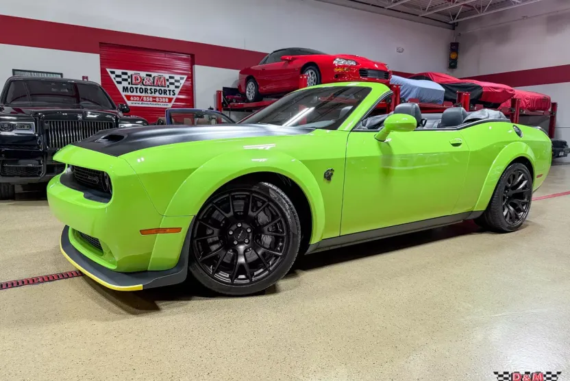 2023 Dodge Challenger SRT8 Hellcat Widebody photo 1