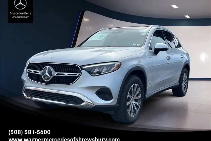 2025 Mercedes Benz GLC 300 4MATIC photo 1