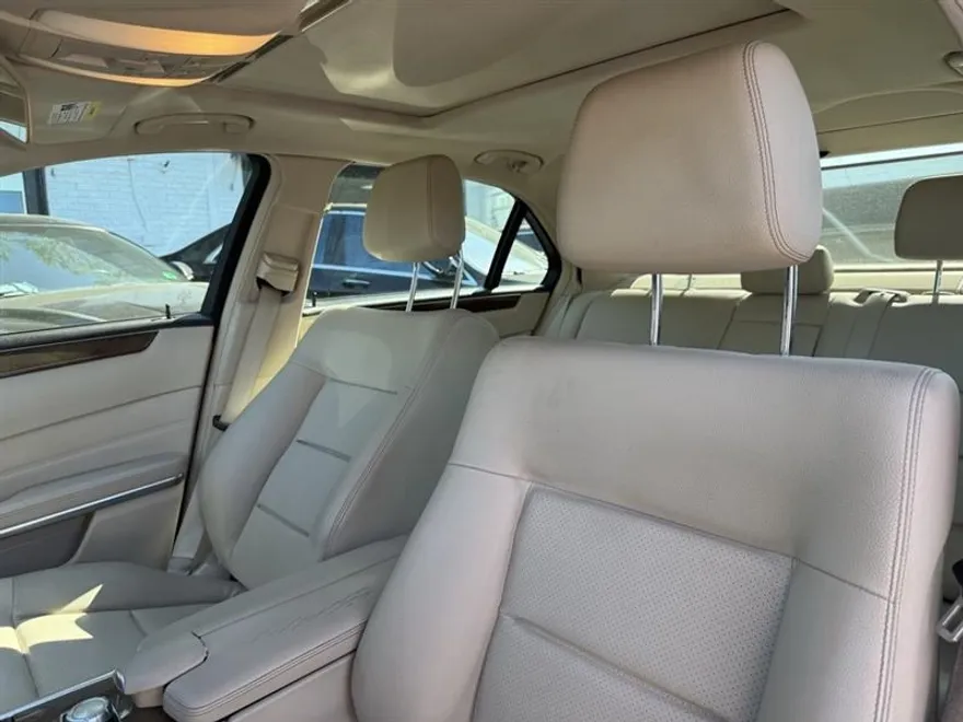 2015 Mercedes Benz E 350 photo 15
