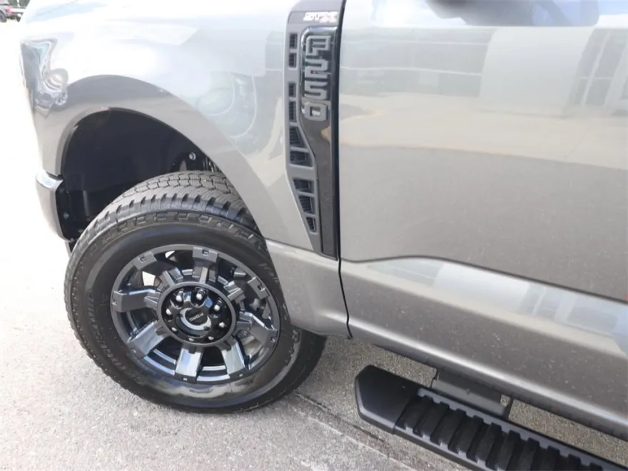 2026 Ford F-250 XL photo 1