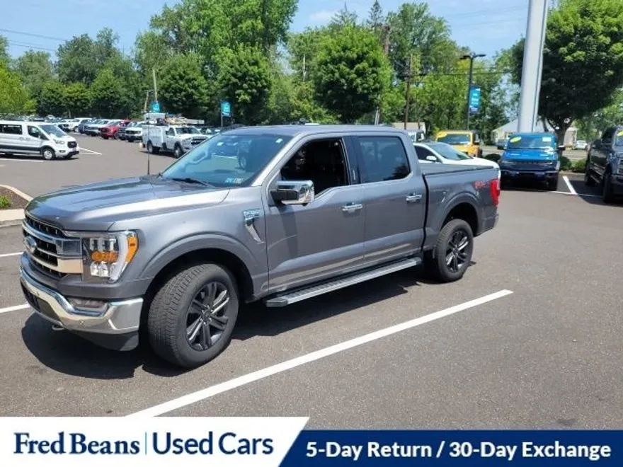 2022 Ford F-150 Lariat photo 1