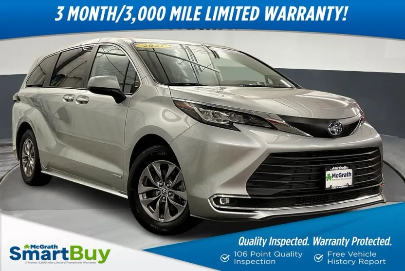 2021 Toyota Sienna XLE photo 1