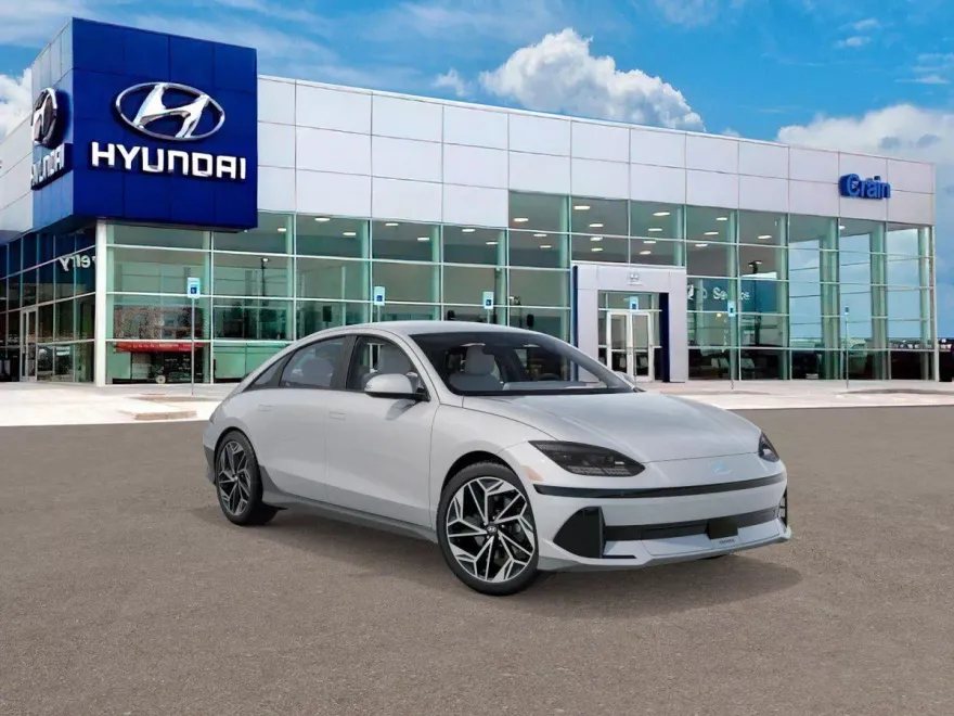 2025 Hyundai Ioniq 6 SEL photo 1