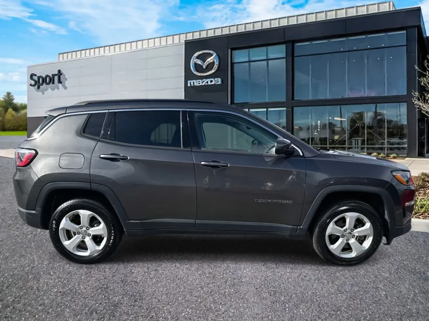 2019 Jeep Compass North Edition Latitude photo 1