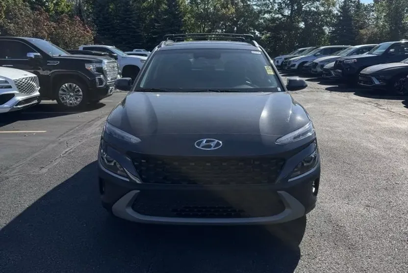 2023 Hyundai Kona SEL photo 1