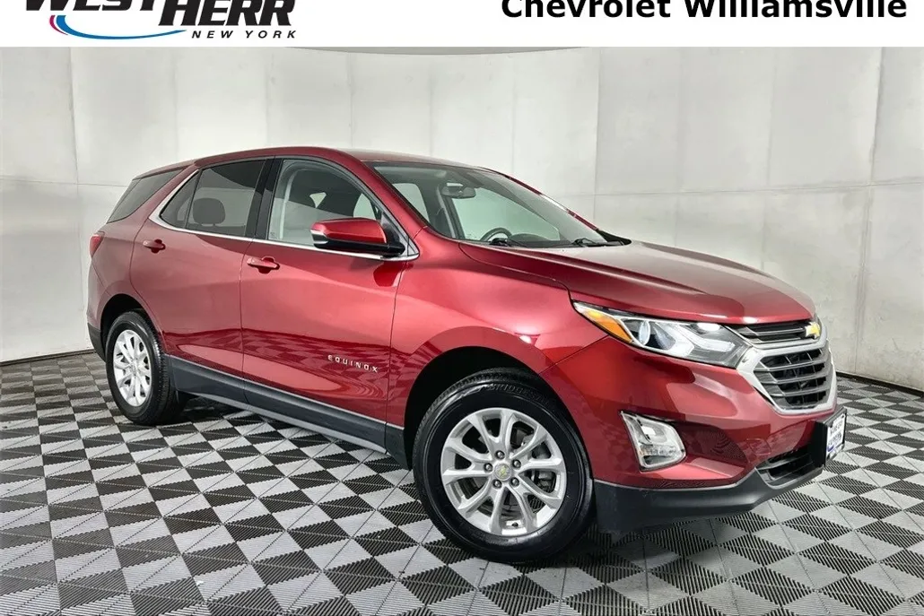 2019 Chevrolet Equinox LT photo 1