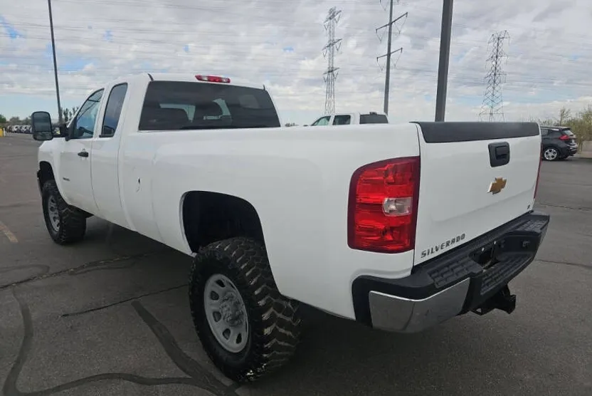 2012 Chevrolet Silverado 3500HD LT photo 1