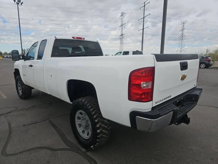 2012 Chevrolet Silverado 3500HD LT photo 1
