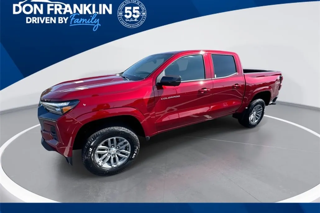 2026 Chevrolet Colorado LT photo 1