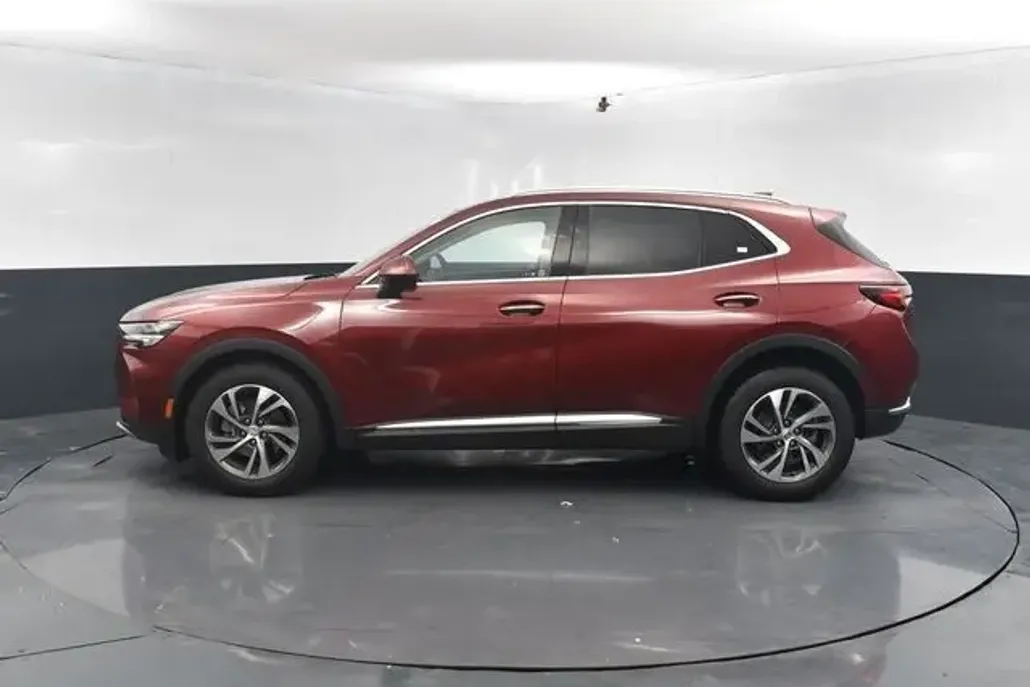2022 Buick Envision Essence photo 1