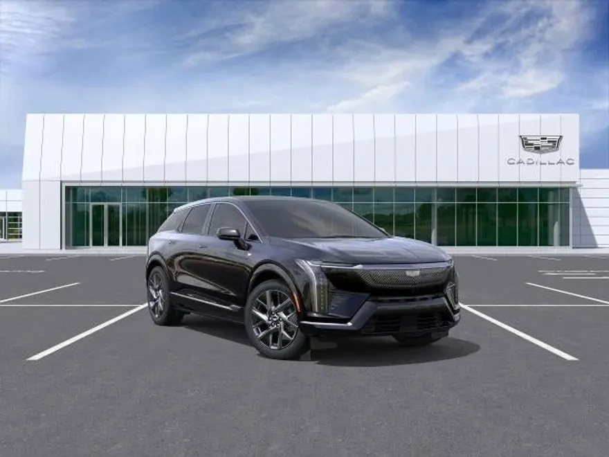 2025 Cadillac Optiq Luxury photo 1