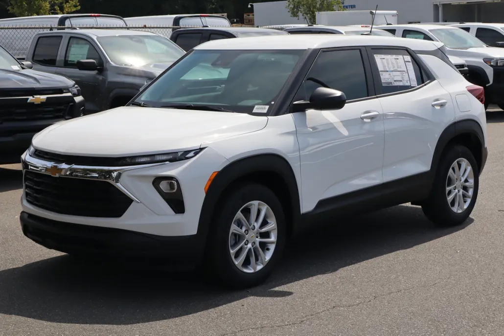 2026 Chevrolet Trailblazer LS photo 1