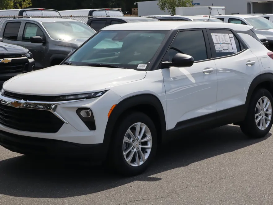 2026 Chevrolet Trailblazer LS photo 1