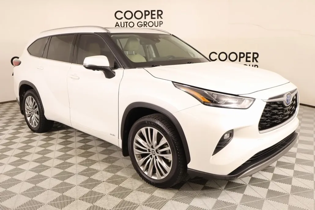2023 Toyota Highlander Hybrid Platinum photo 1