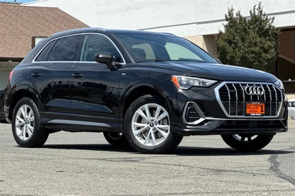 2022 Audi Q3 Premium S line photo 1