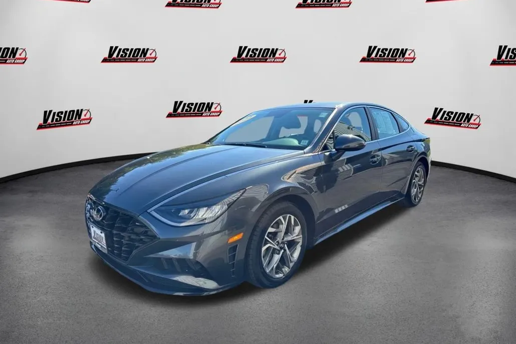 2022 Hyundai Sonata SEL photo 1
