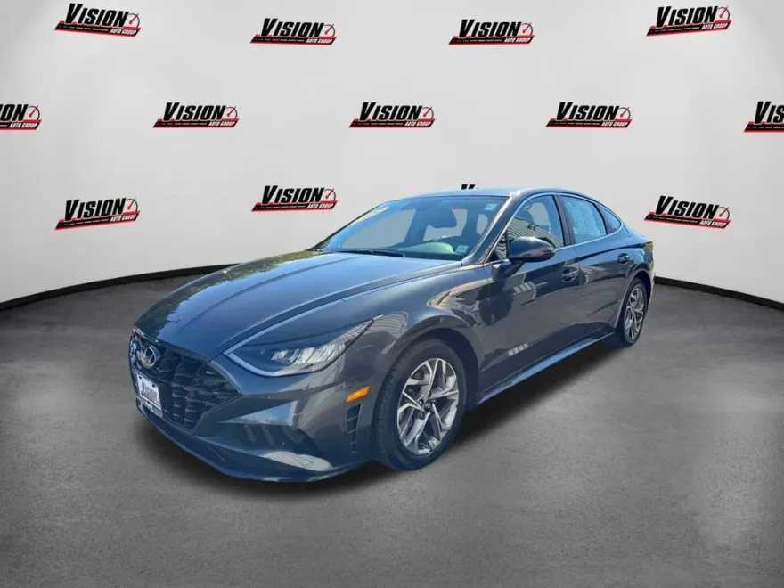 2022 Hyundai Sonata SEL photo 1