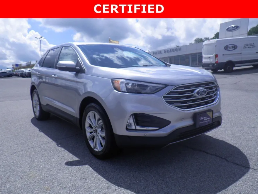 2024 Ford Edge Titanium photo 1