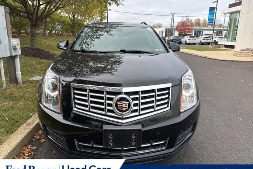 2016 Cadillac SRX Luxury photo 1