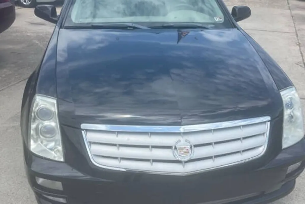 2005 Cadillac STS photo 1