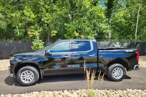 2021 Chevrolet Silverado 1500 LTZ photo 2