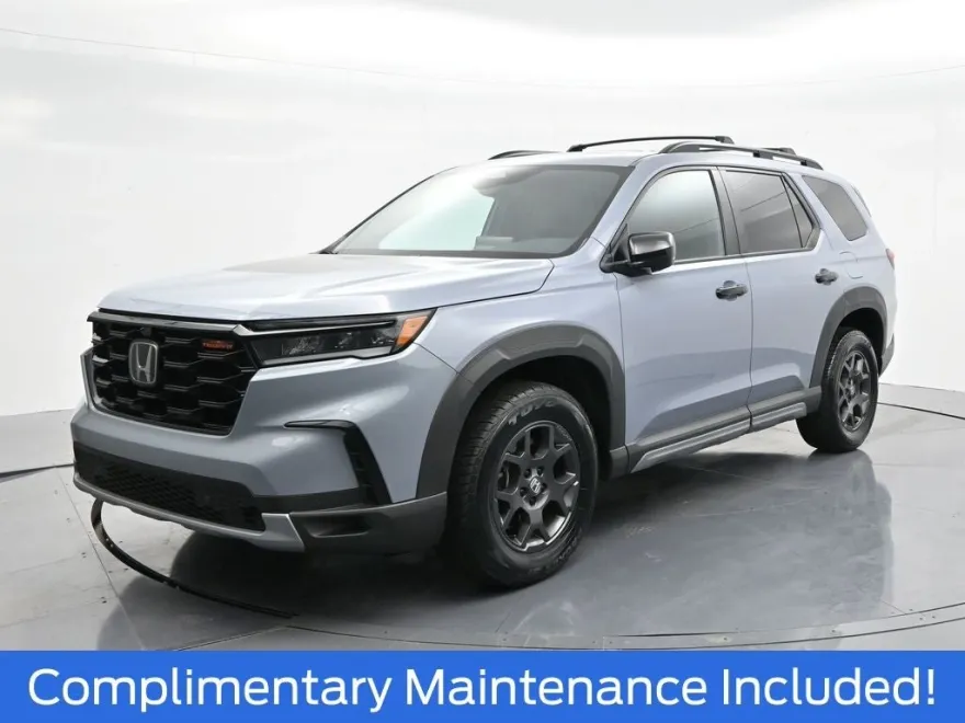 2023 Honda Pilot TrailSport photo 1