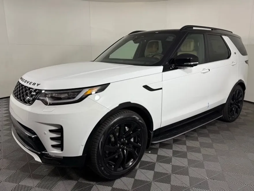 2025 Land Rover Discovery SE photo 1