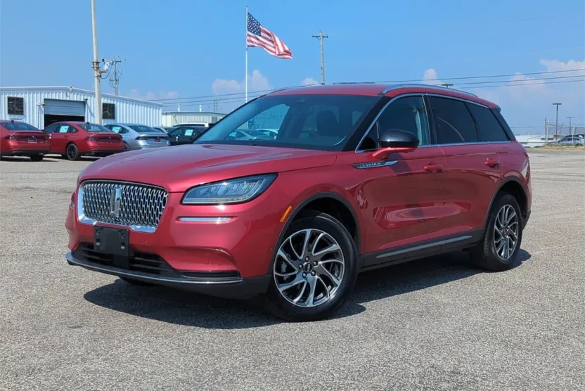 2022 Lincoln Corsair Standard photo 1