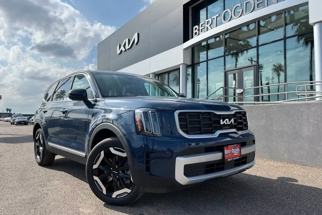 2025 Kia Telluride S photo 1