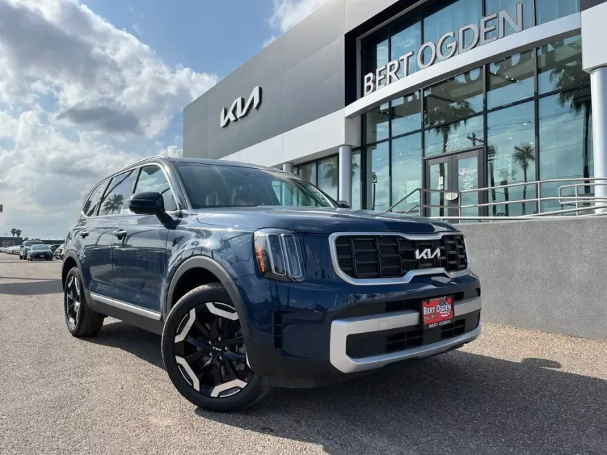 2025 Kia Telluride S photo 1