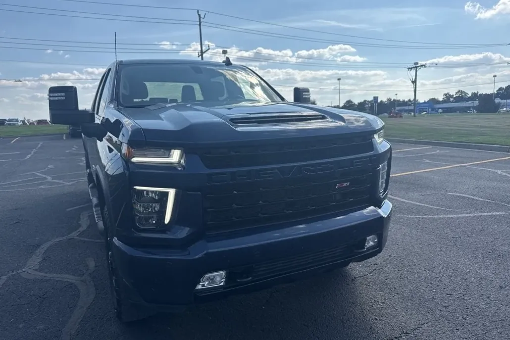 2021 Chevrolet Silverado 2500HD LT photo 1