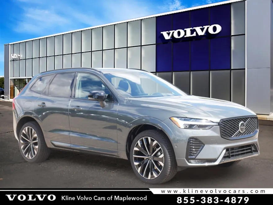 2026 Volvo XC60 B5 photo 1