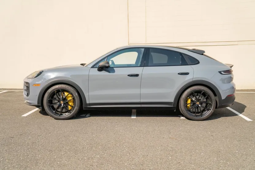 2024 Porsche Cayenne Coupe Turbo GT photo 1