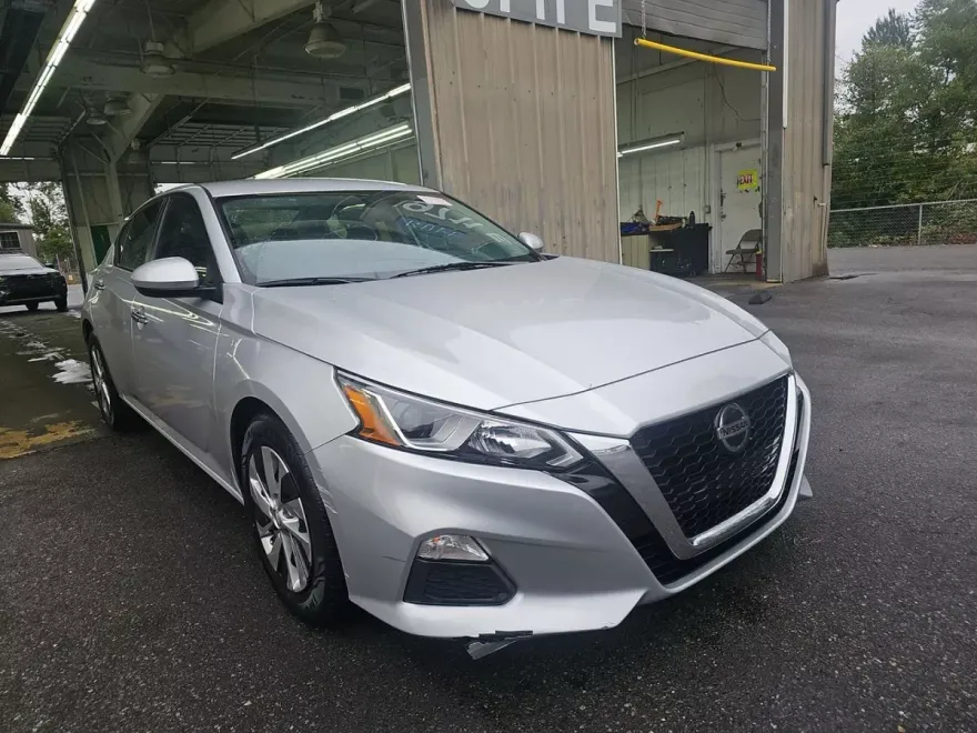 2020 Nissan Altima 2.5 S photo 1