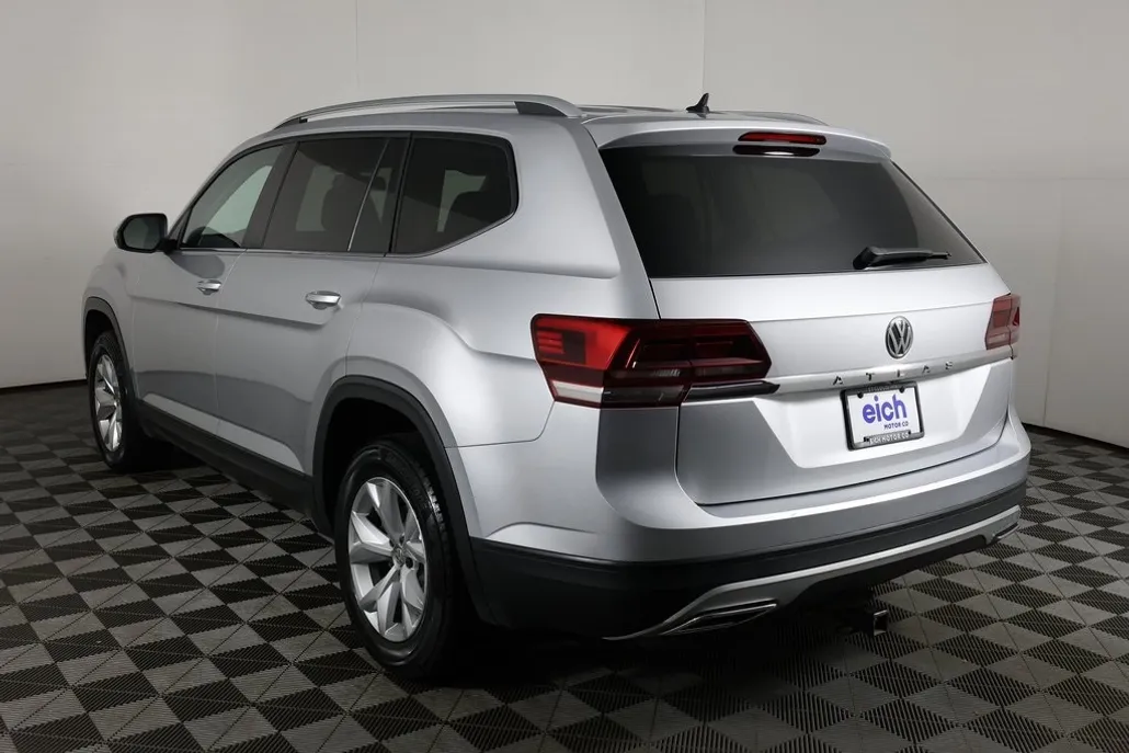 2019 Volkswagen Atlas S photo 1