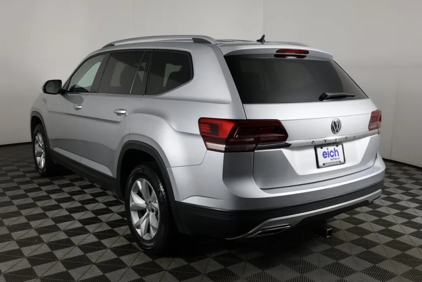 2019 Volkswagen Atlas S photo 1