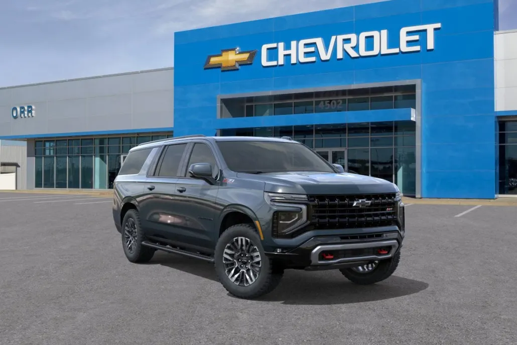 2026 Chevrolet Suburban Z71 photo 1