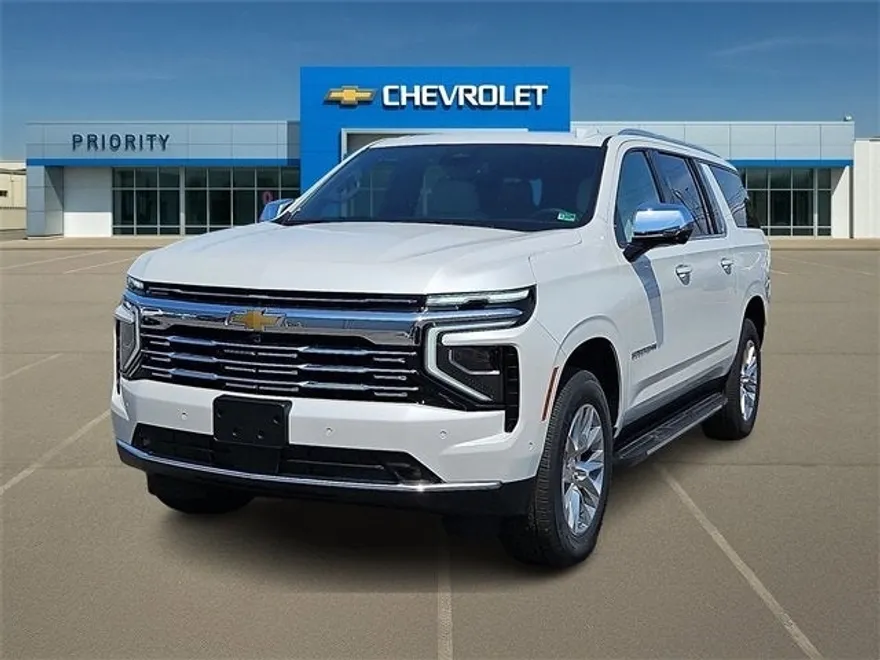 2025 Chevrolet Suburban Premier photo 1
