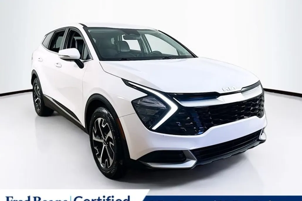 2023 Kia Sportage EX photo 1