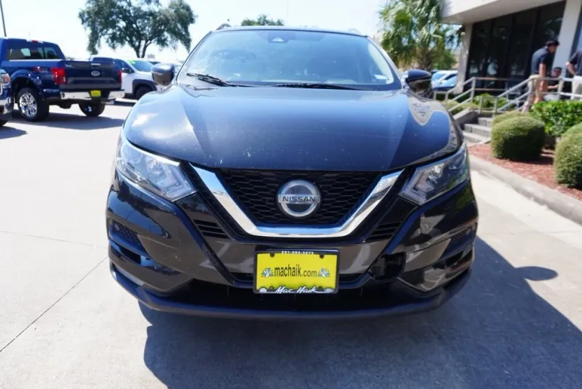 2020 Nissan Rogue Sport SV photo 1