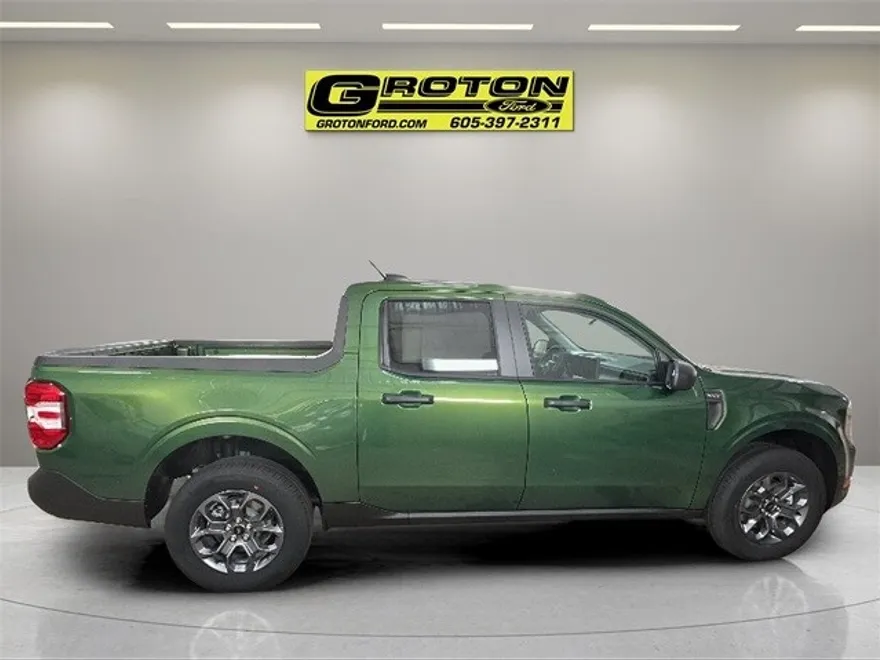 2025 Ford Maverick XLT photo 1